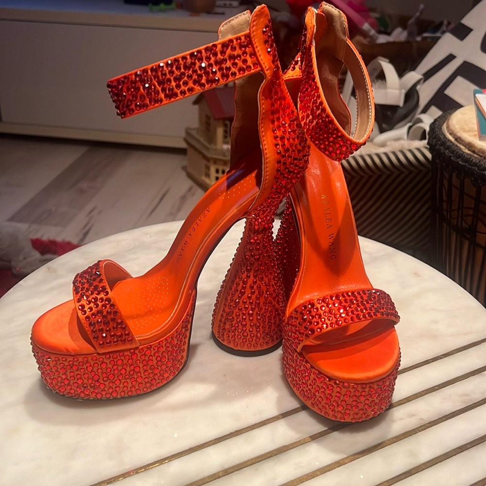 Azalea Wang mega heels